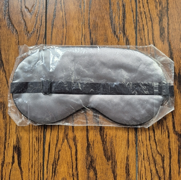 *Free* Eye Mask - Picture 2 of 2
